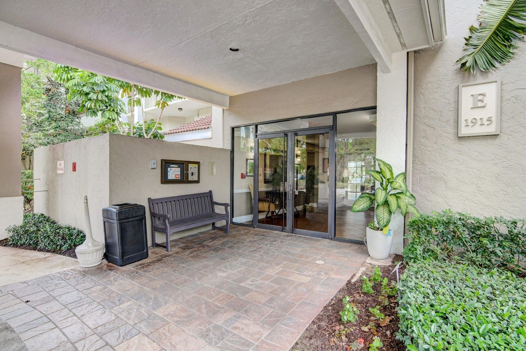 1915 Lavers Circle - Photo 45