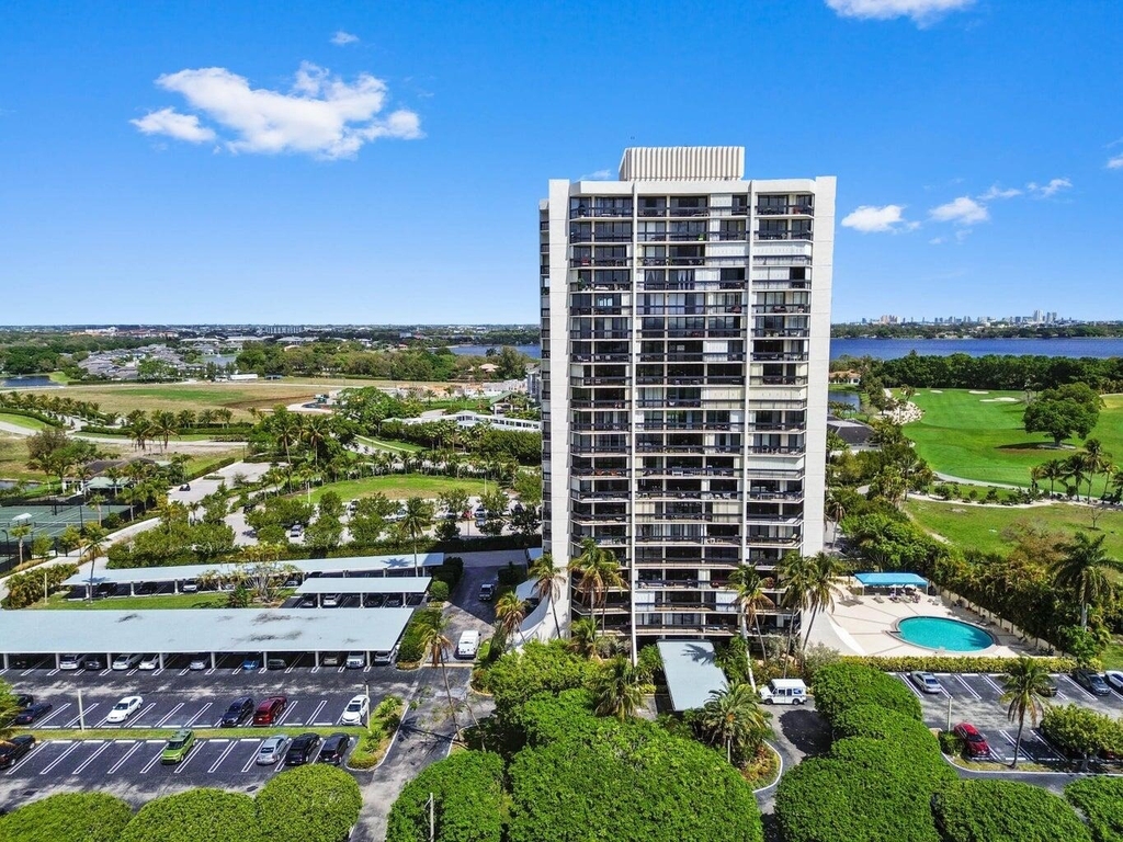 2400 Presidential Way - Photo 34