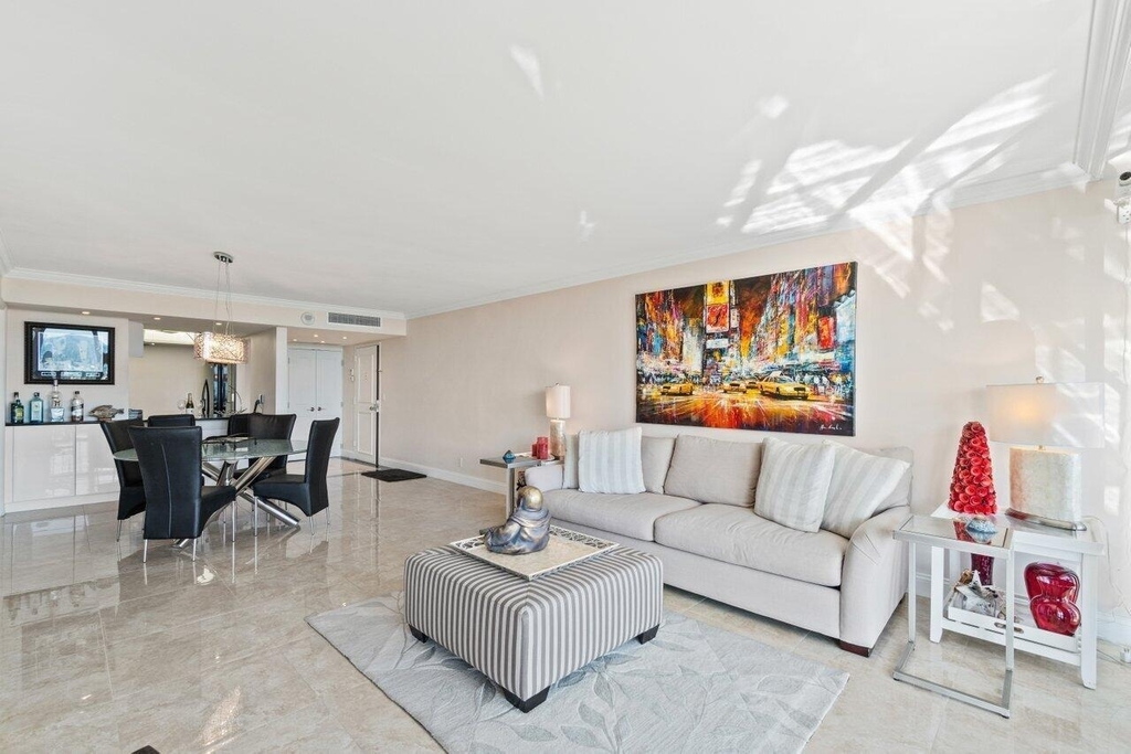 2400 Presidential Way - Photo 2