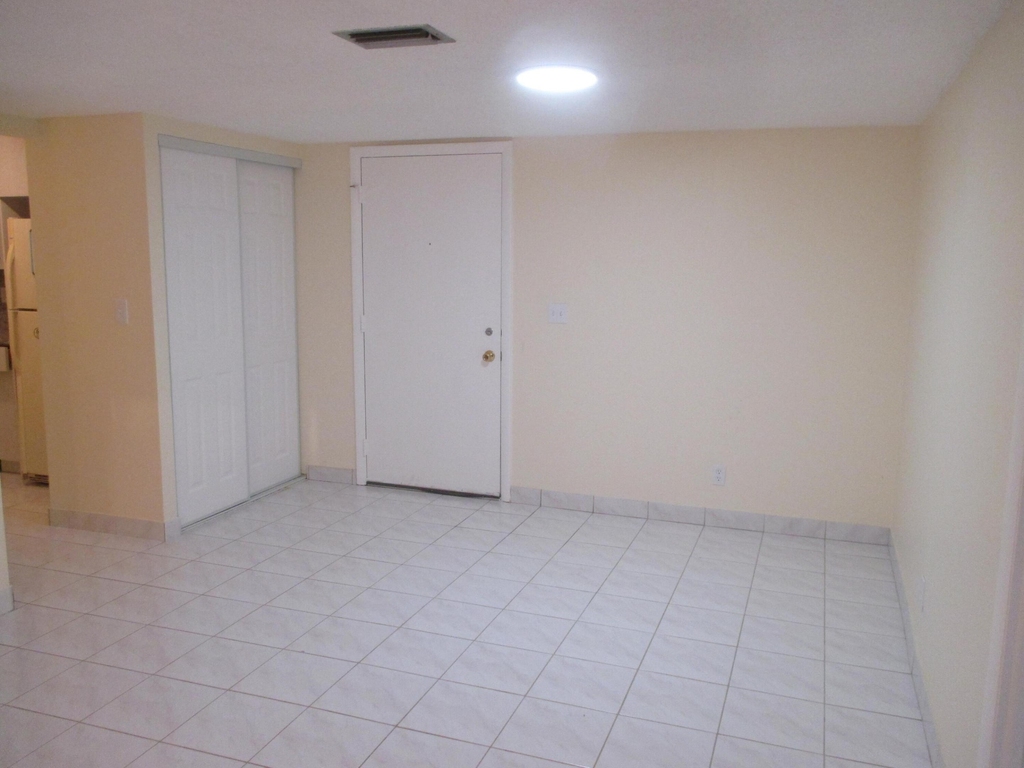 200 Lake Carol Drive - Photo 6