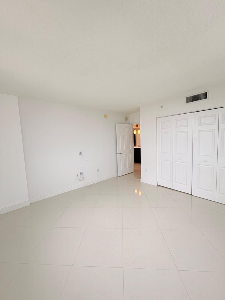 3232 Coral Way - Photo 8