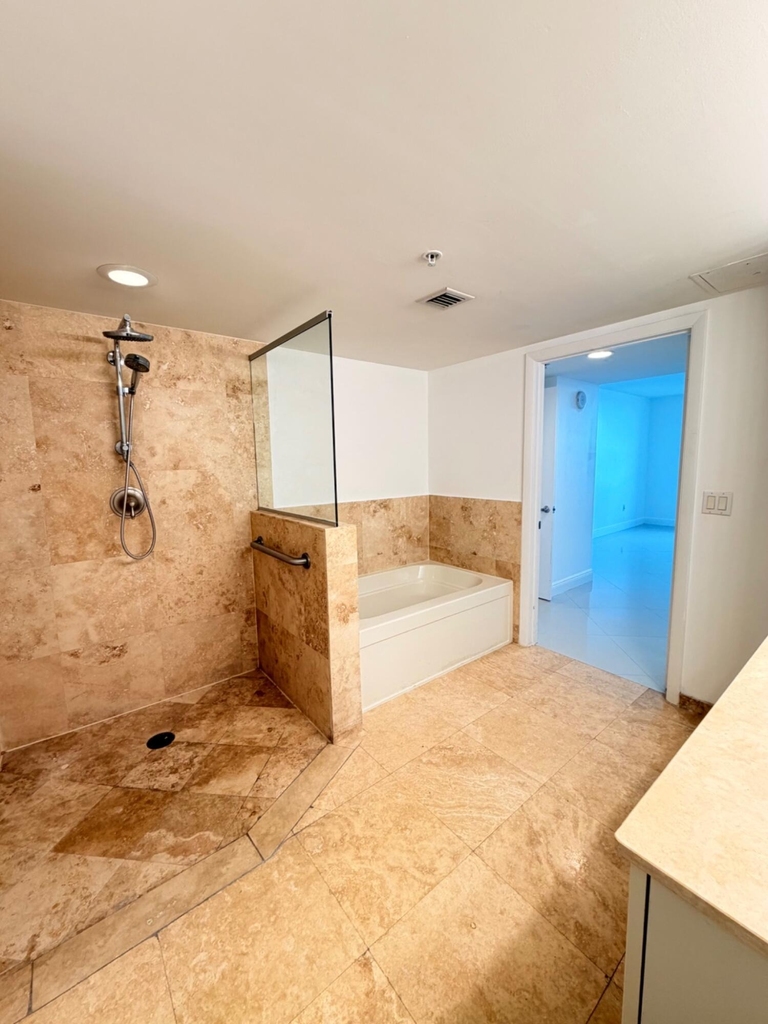 3232 Coral Way - Photo 21