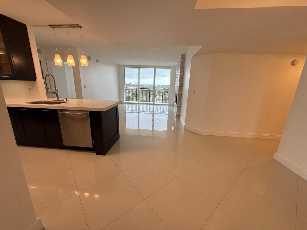 3232 Coral Way - Photo 9