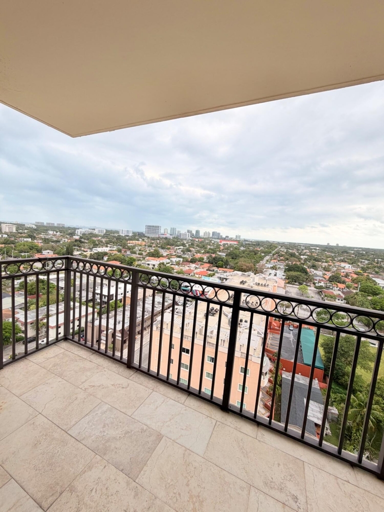 3232 Coral Way - Photo 22