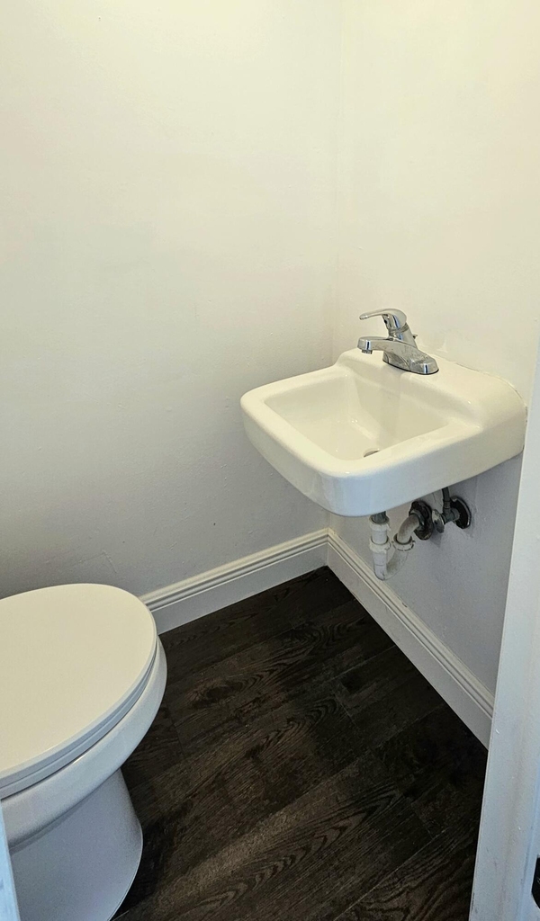 1501 Crescent Circle - Photo 9