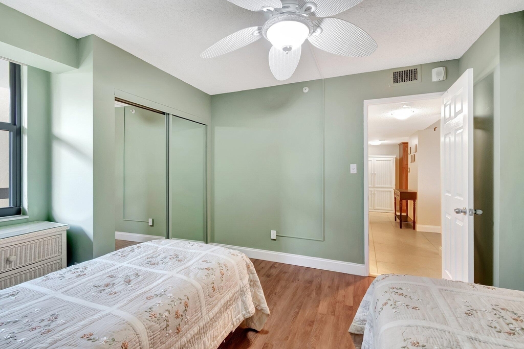1915 Lavers Circle - Photo 27