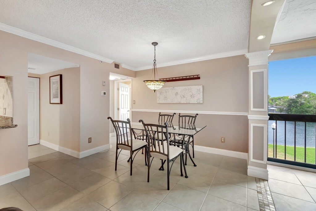 1915 Lavers Circle - Photo 9