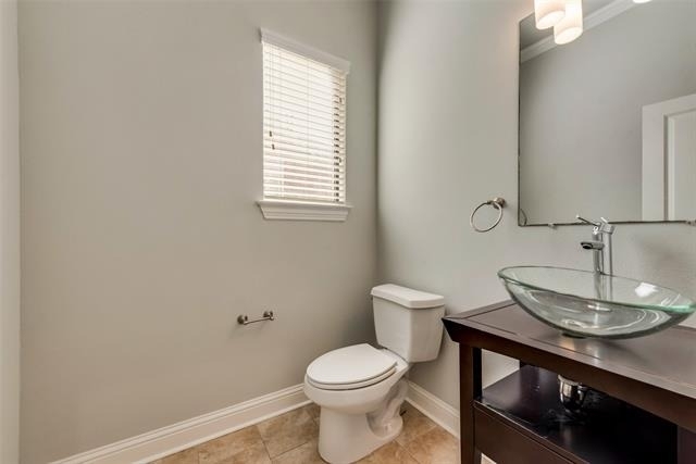 4432 Bowser Avenue - Photo 7