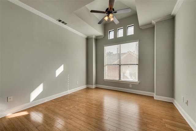 4432 Bowser Avenue - Photo 10