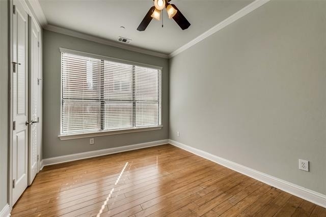 4432 Bowser Avenue - Photo 2
