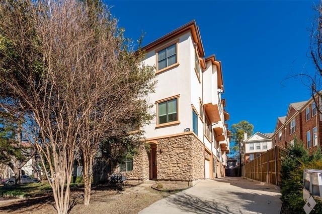 4432 Bowser Avenue - Photo 16