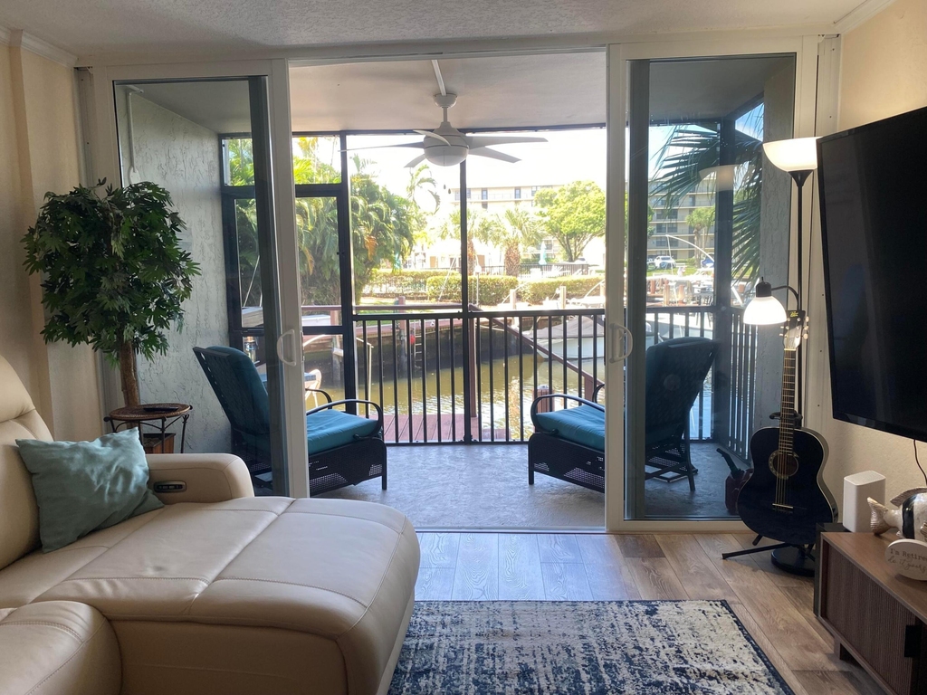 3 Royal Palm Way - Photo 10