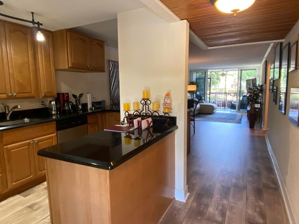 3 Royal Palm Way - Photo 6