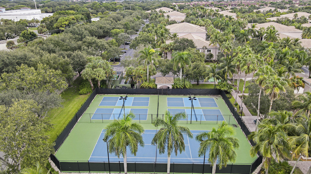 2802 Sarento Place - Photo 4