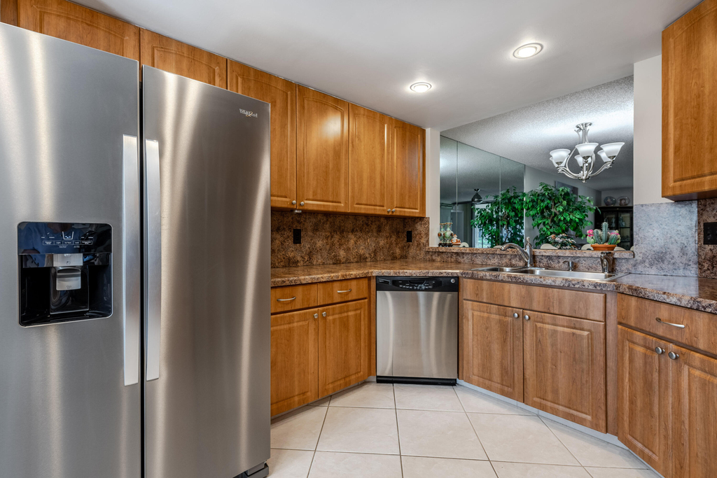 15831 Loch Maree Lane - Photo 5