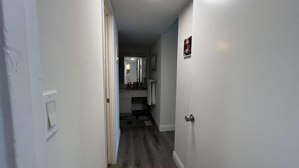 1301 Ne Miami Gardens Drive - Photo 5