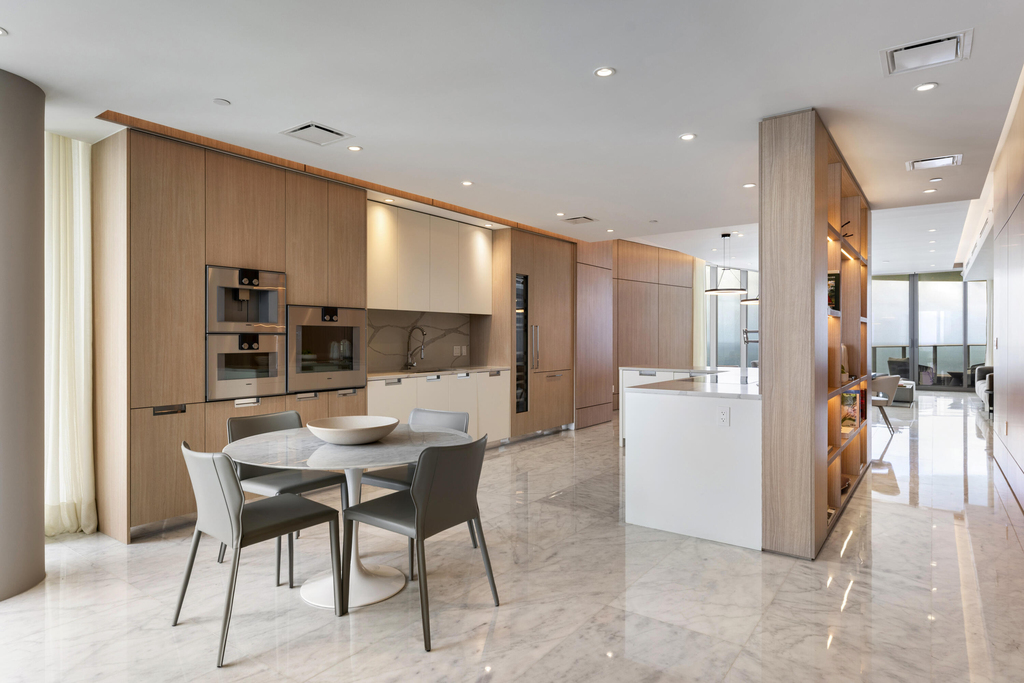 15701 Collins Avenue - Photo 9