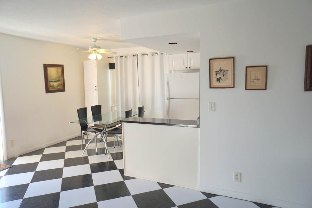 401 Southampton A - Photo 6