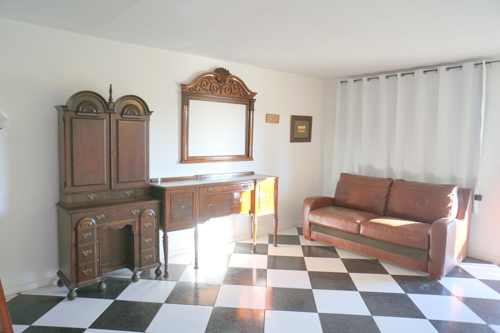 401 Southampton A - Photo 10