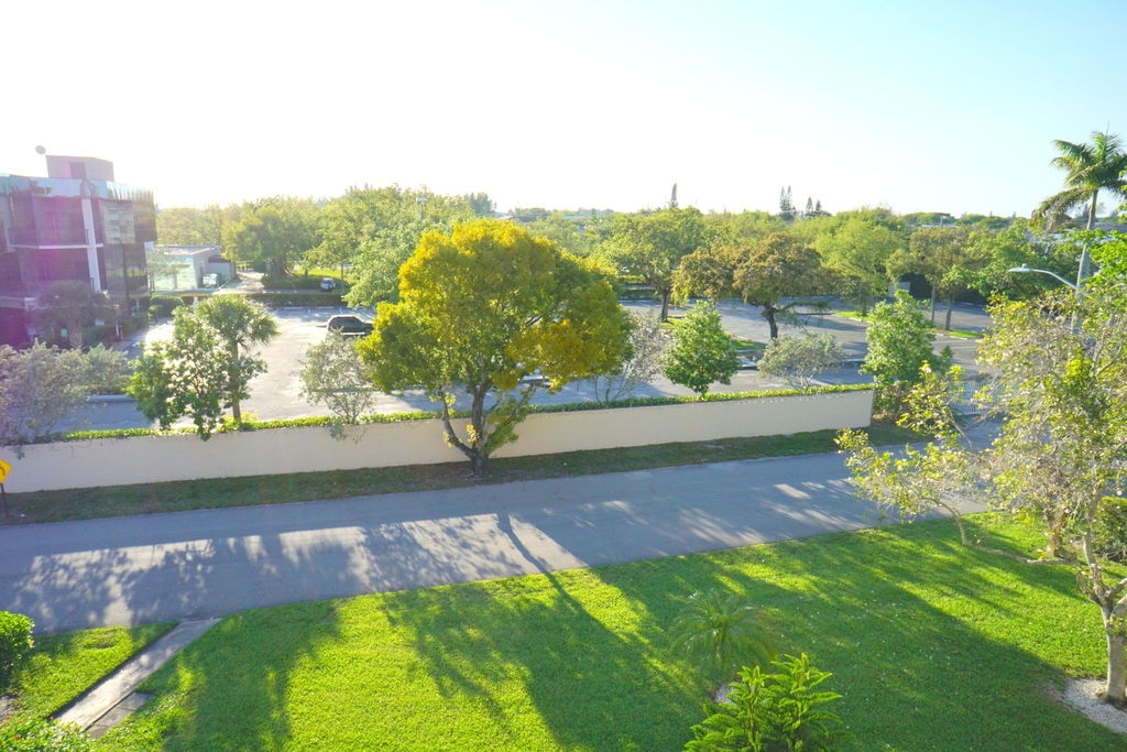 401 Southampton A - Photo 28