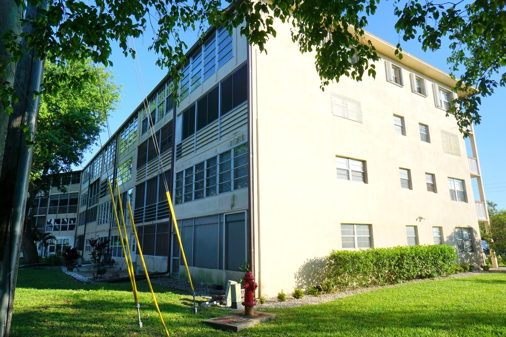 401 Southampton A - Photo 34