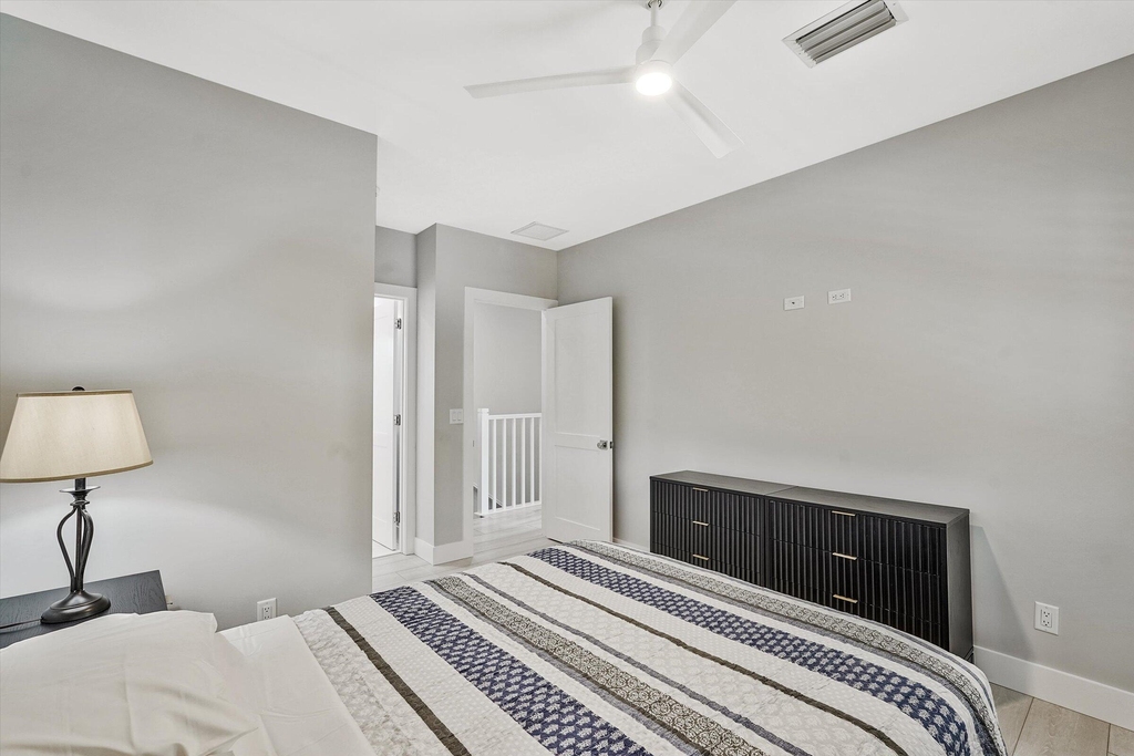425 Hugh Street - Photo 20