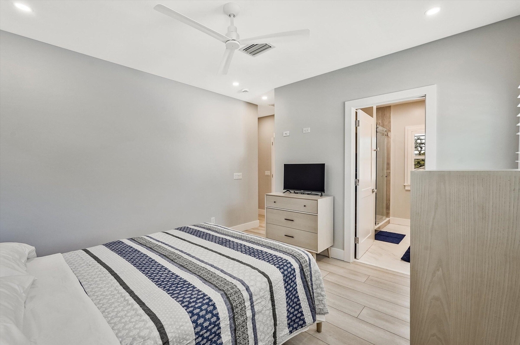 425 Hugh Street - Photo 28