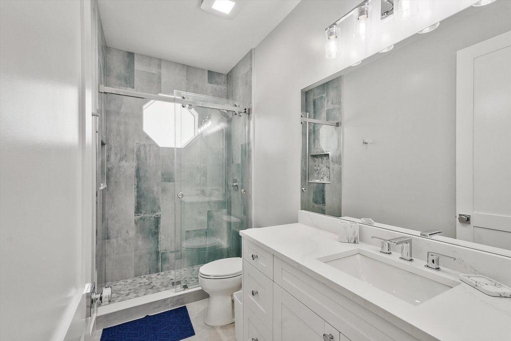 425 Hugh Street - Photo 13
