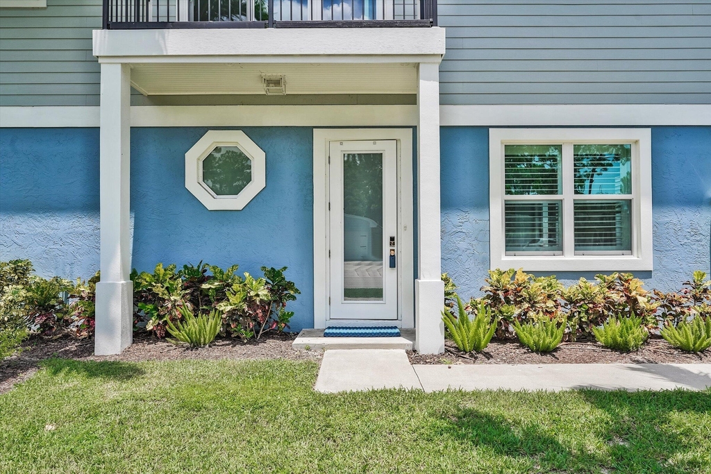 425 Hugh Street - Photo 4