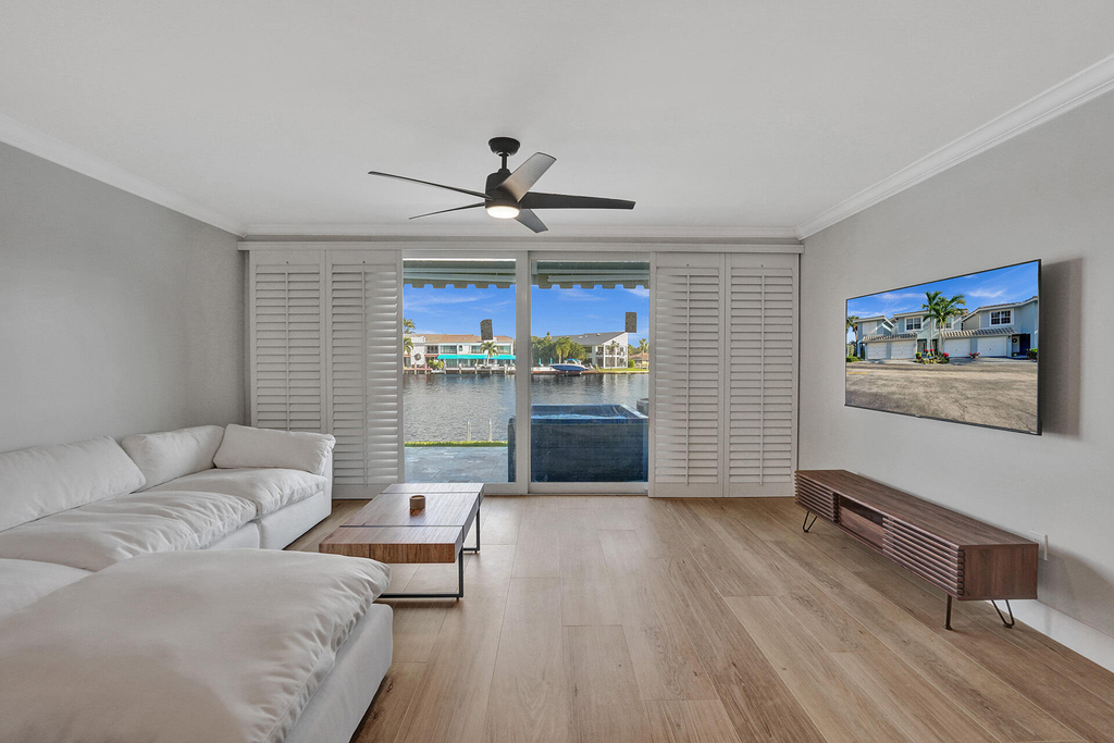 876 Jeffery Street - Photo 8