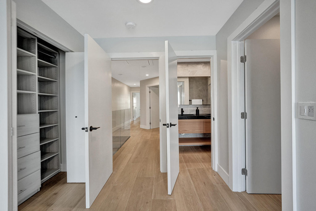 876 Jeffery Street - Photo 23