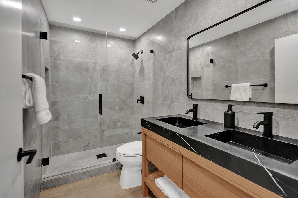 876 Jeffery Street - Photo 14