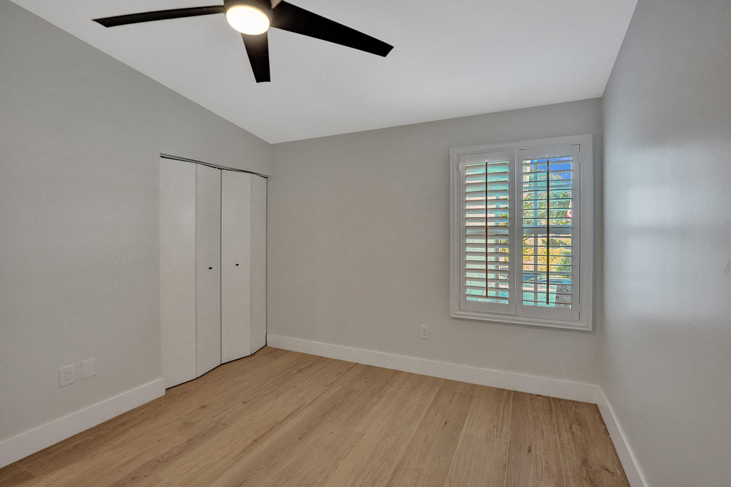 876 Jeffery Street - Photo 17