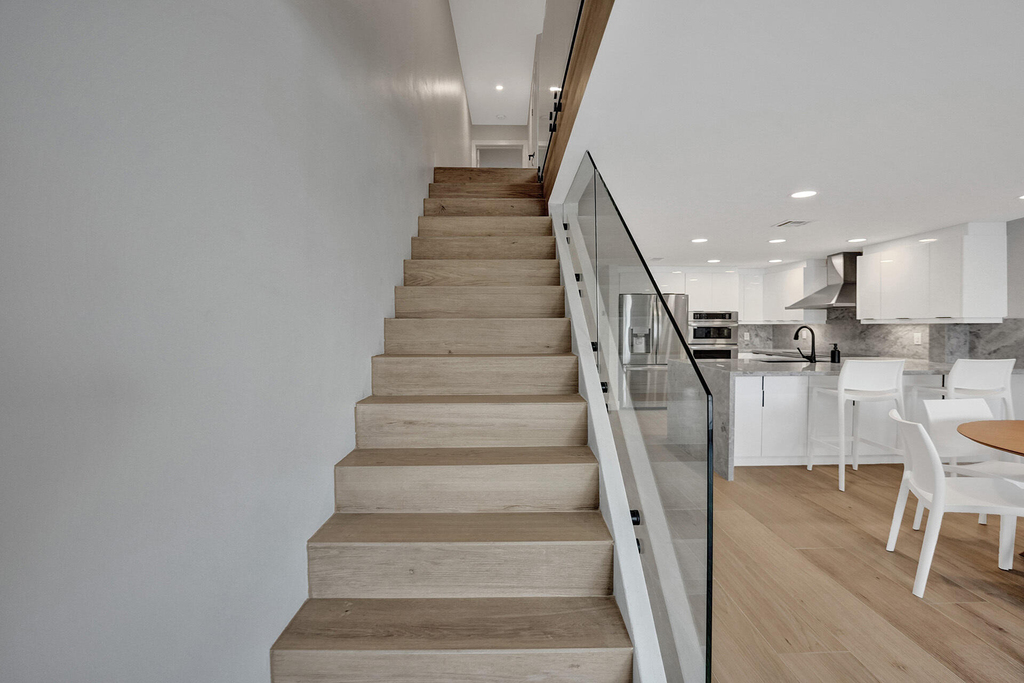 876 Jeffery Street - Photo 11