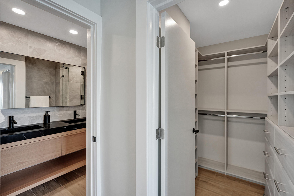 876 Jeffery Street - Photo 24