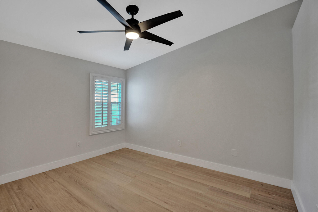876 Jeffery Street - Photo 15