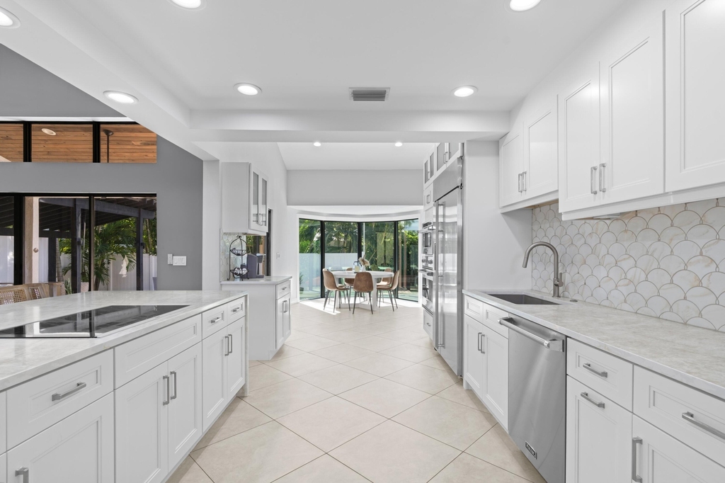 1050 Brooks Lane - Photo 5