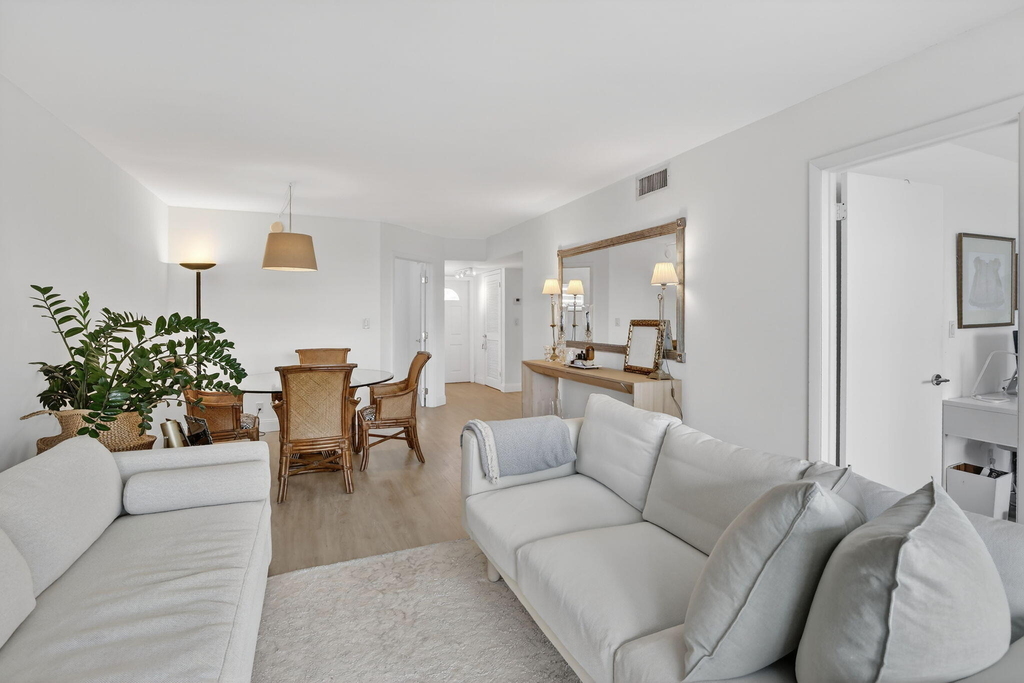 9820 S Hollybrook Lake Drive - Photo 3