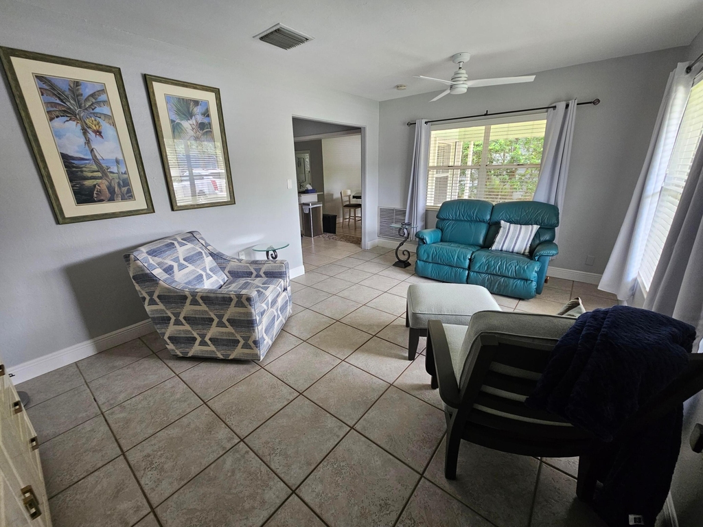 1621 Seaway Drive - Photo 2