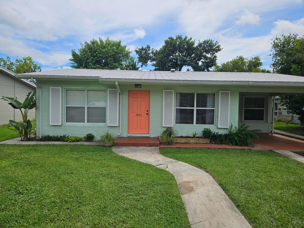 1621 Seaway Drive - Photo 1