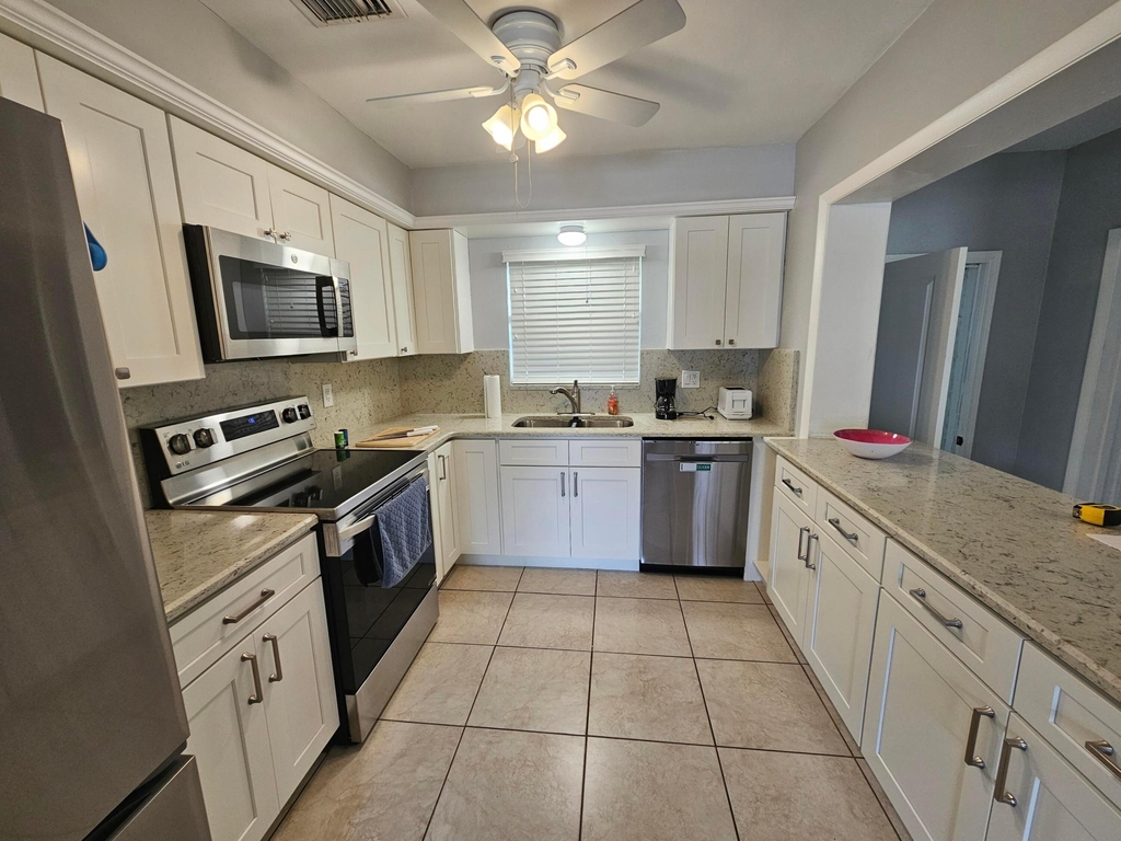 1621 Seaway Drive - Photo 6