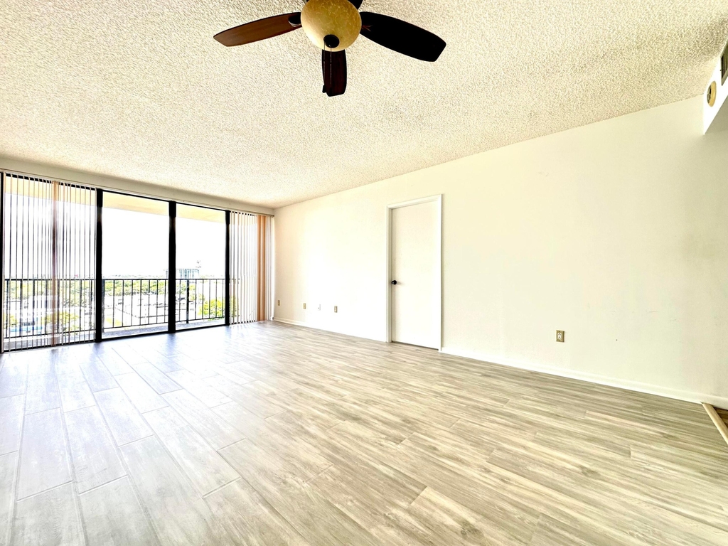 1470 Ne 123rd Street - Photo 7