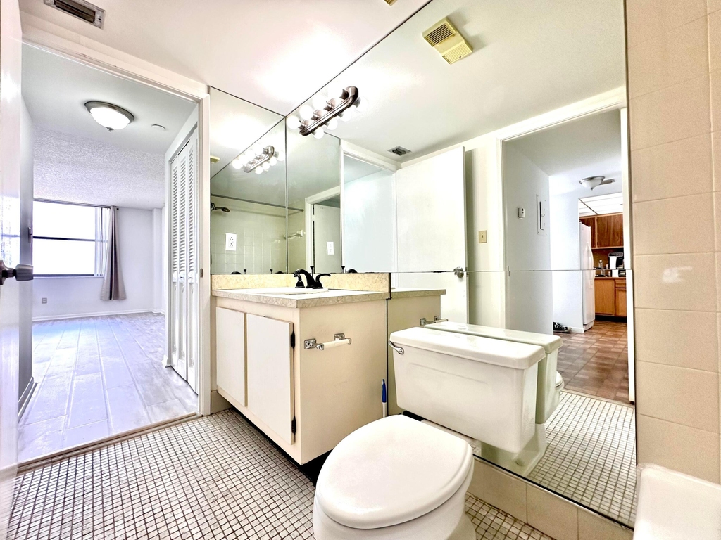 1470 Ne 123rd Street - Photo 16