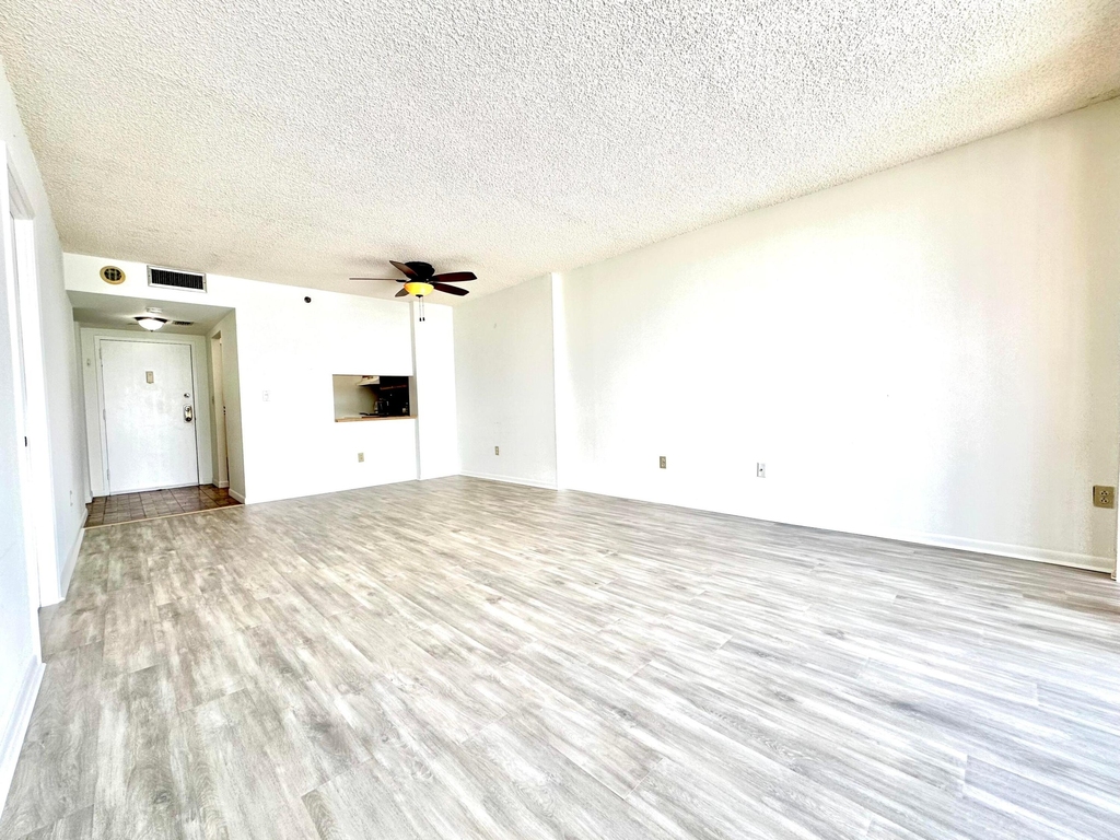 1470 Ne 123rd Street - Photo 9
