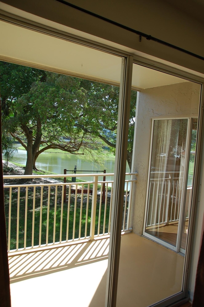 1885 Palm Cove Boulevard - Photo 22