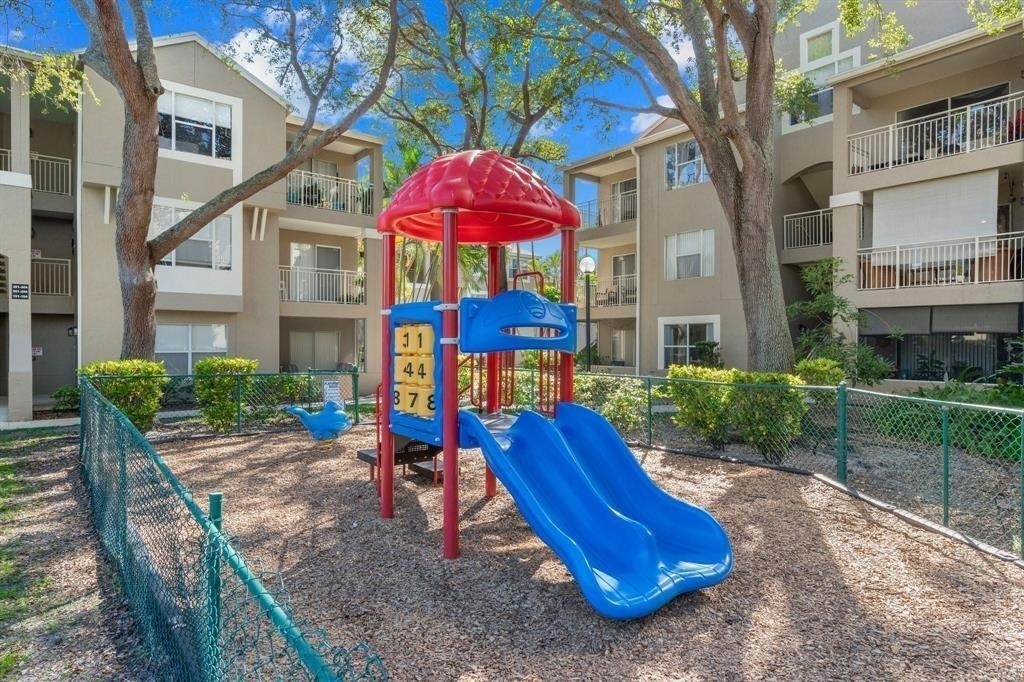 1885 Palm Cove Boulevard - Photo 7