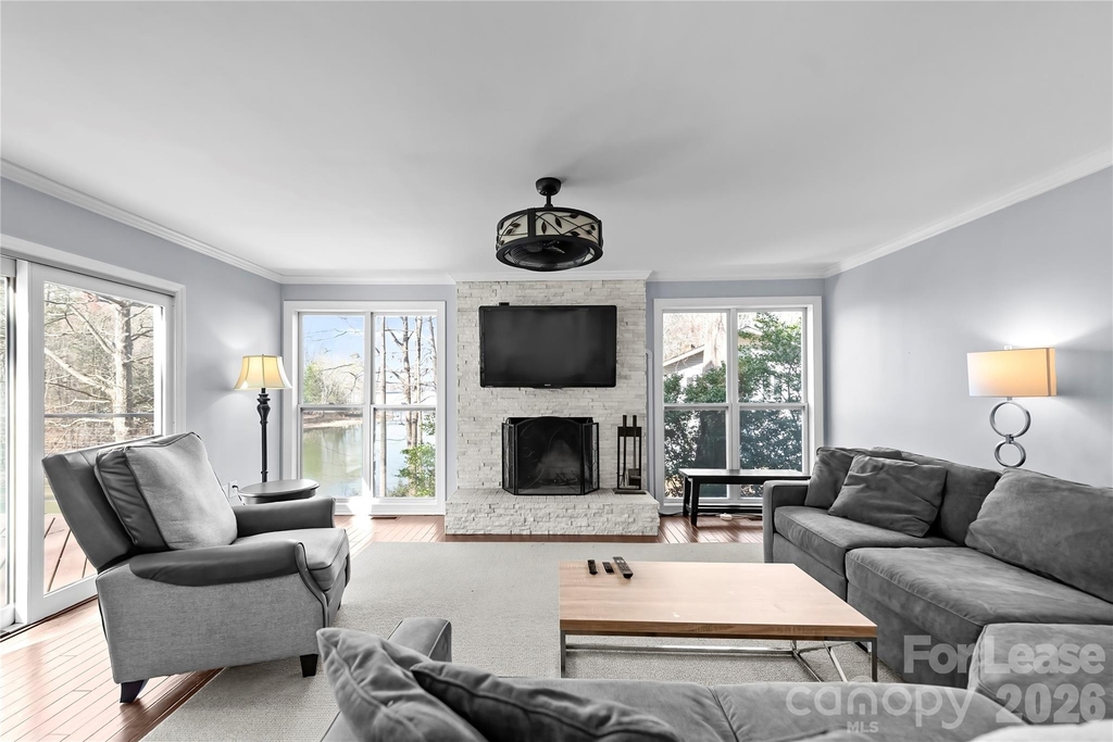 19314 Yachtman Drive - Photo 3
