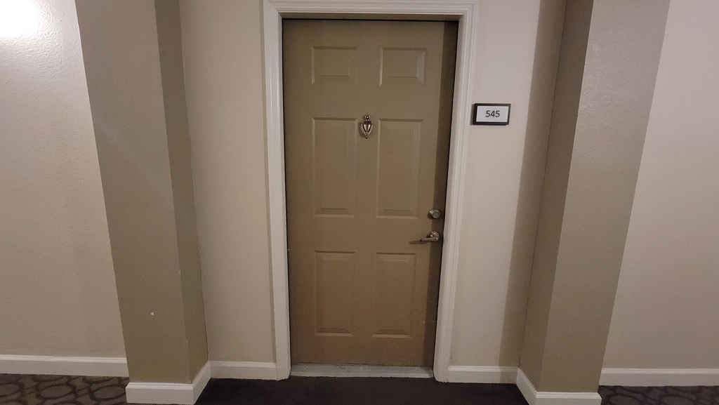 533 Ne 3rd Avenue - Photo 1