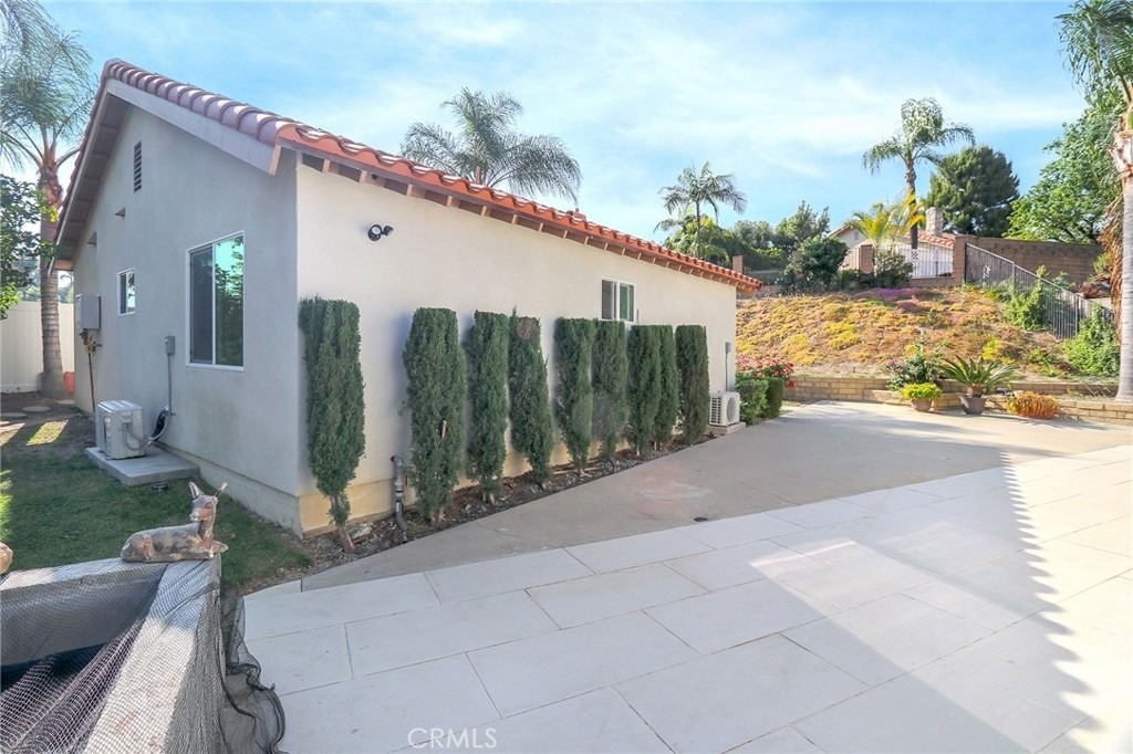 1621 Butternut Way - Photo 15