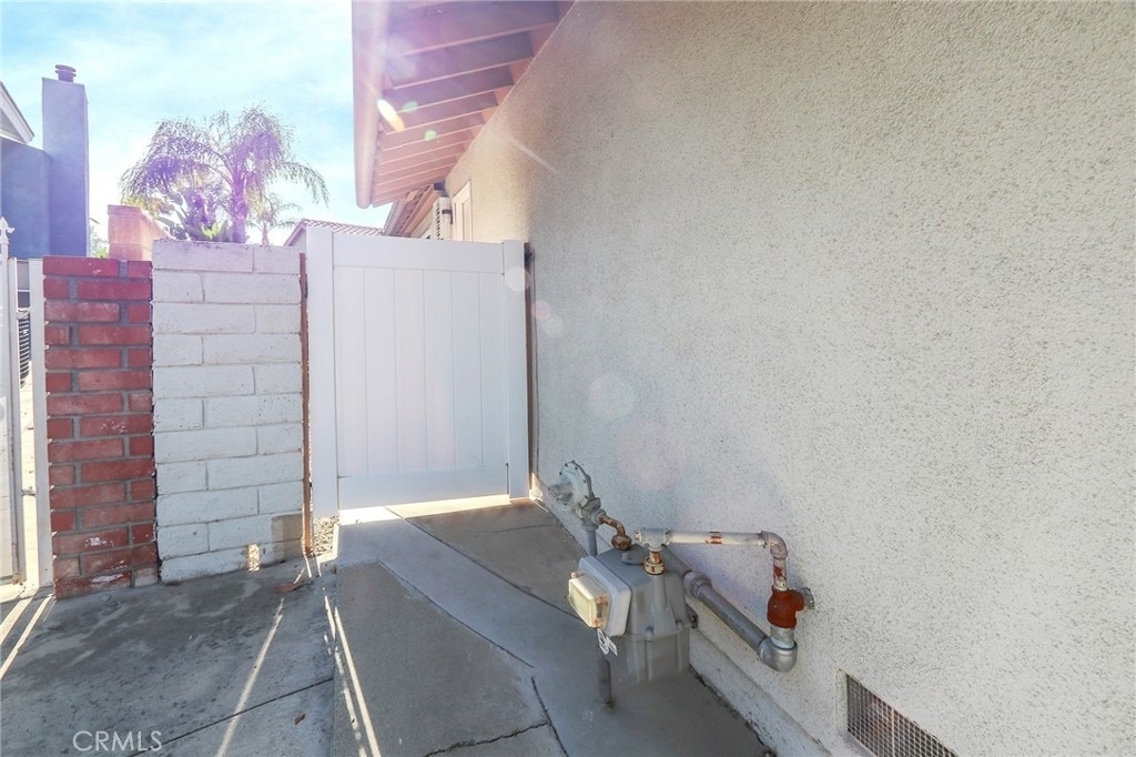 1621 Butternut Way - Photo 19